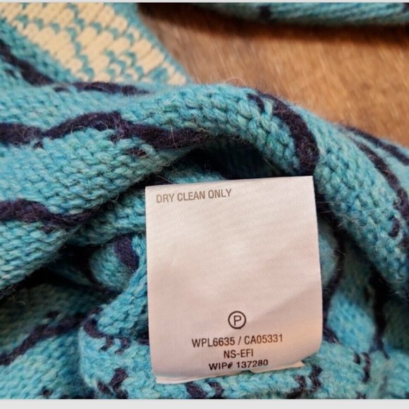 Woolrich Fair Isle Lambs Wool blend Sweater Heart Clasps closure - Picture 10 of 10